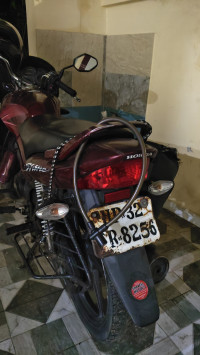 Maroon Honda Shine 125 Disc