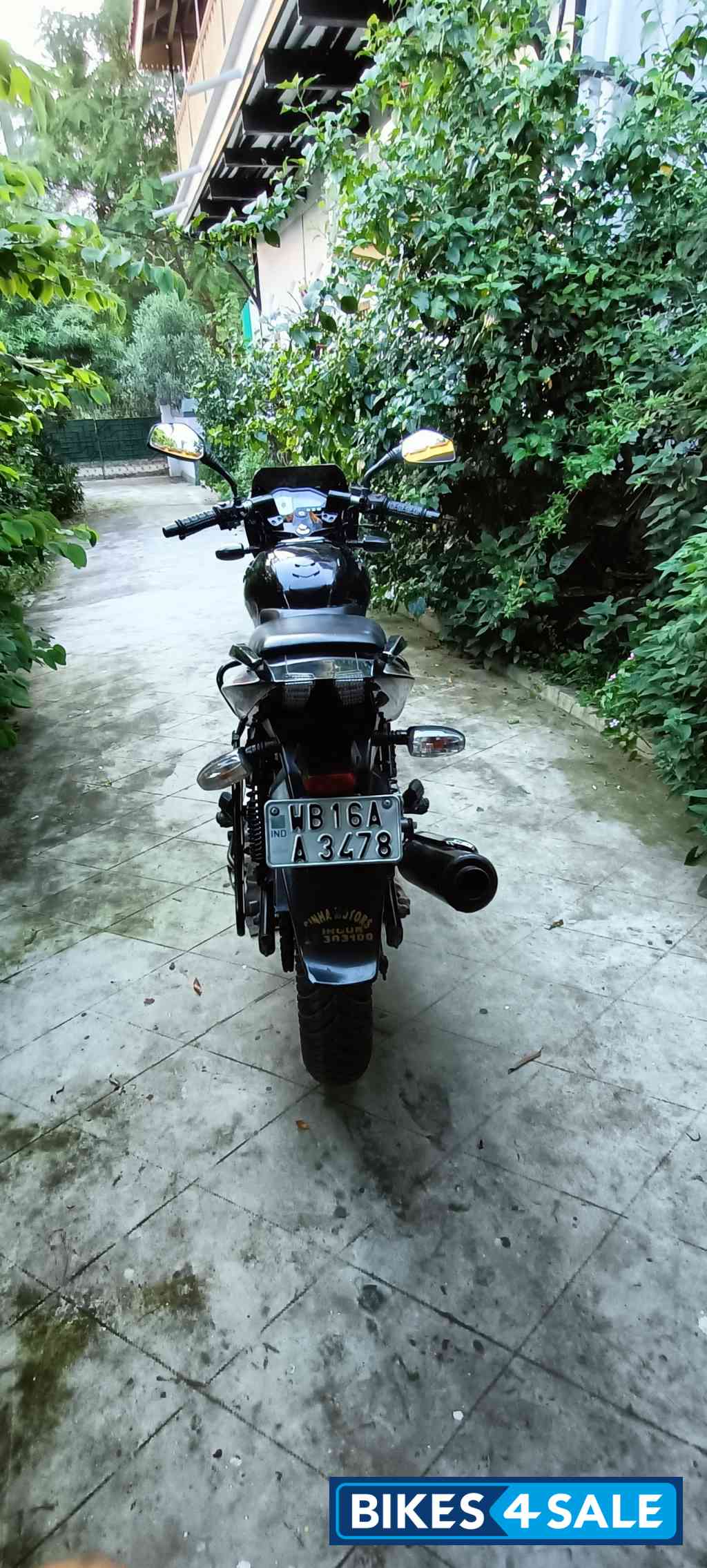 Black Bajaj Pulsar 180 DTSi