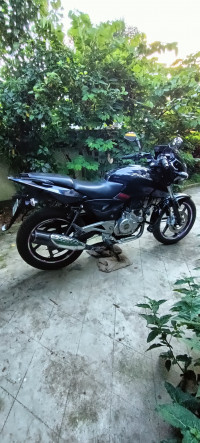 Black Bajaj Pulsar 180 DTSi