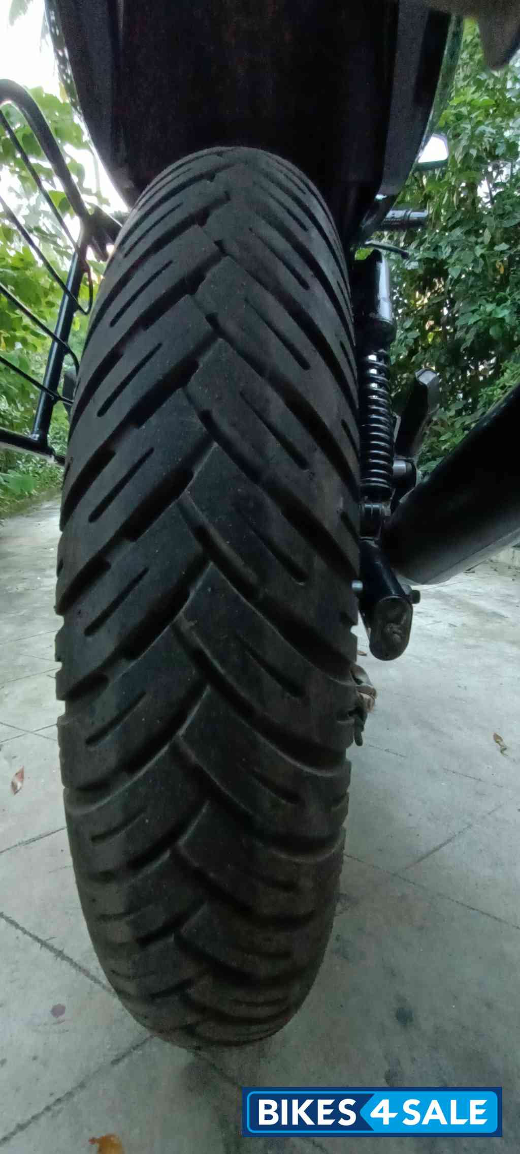 Black Bajaj Pulsar 180 DTSi