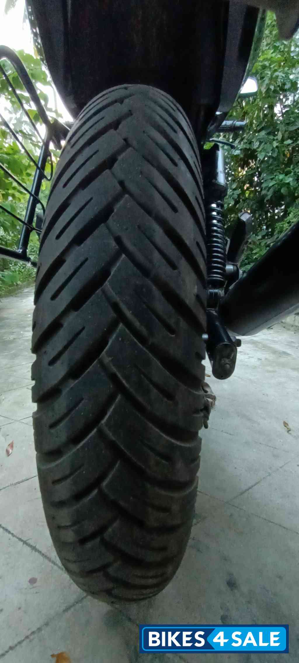 Black Bajaj Pulsar 180 DTSi