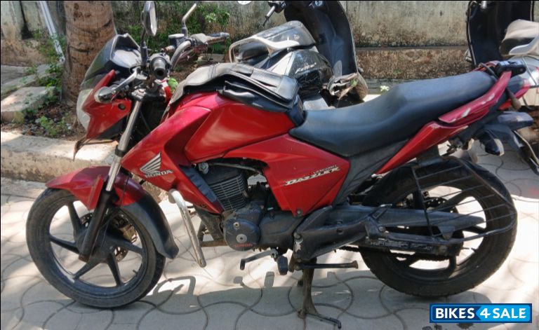 Red Honda Unicorn Dazzler