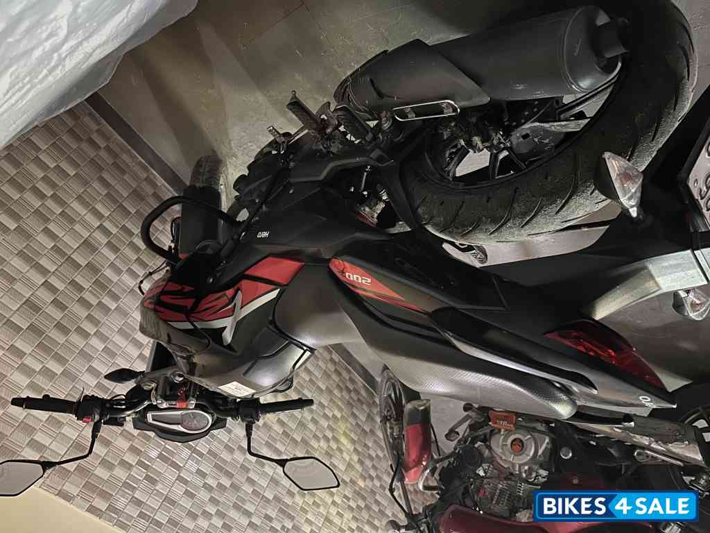 Red Black Hero Xtreme 200R