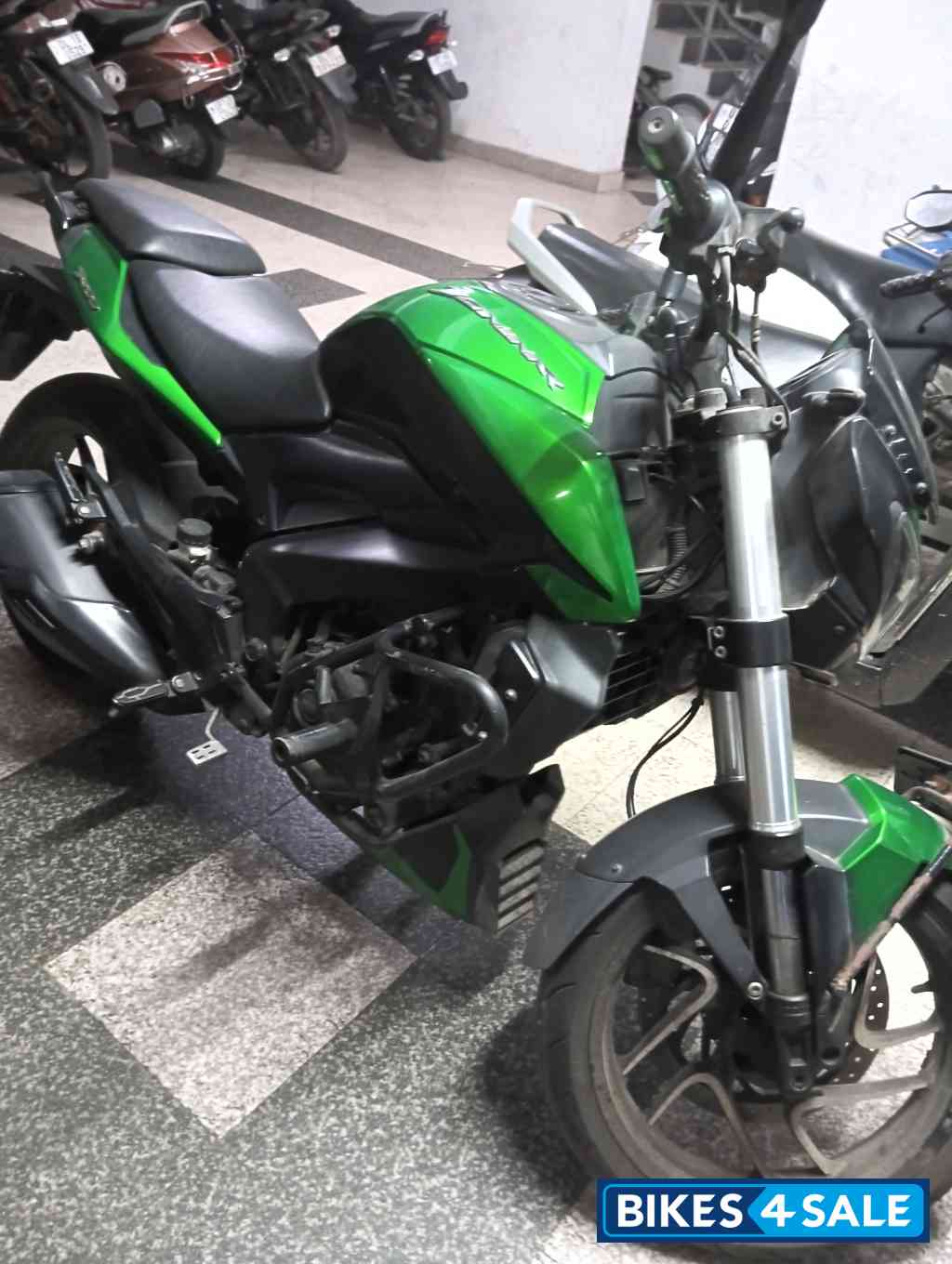 Bajaj Dominar 400 Disc
