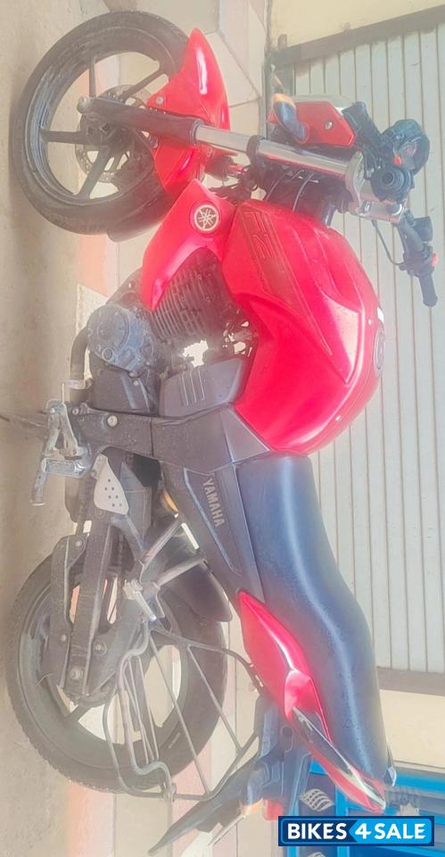 Red Yamaha FZ-S FI V2