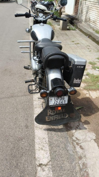 Silver Royal Enfield Classic 350