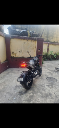 Matt Black Husqvarna Svartpilen 250