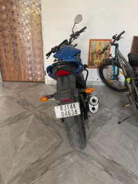 Blue Suzuki Gixxer 150