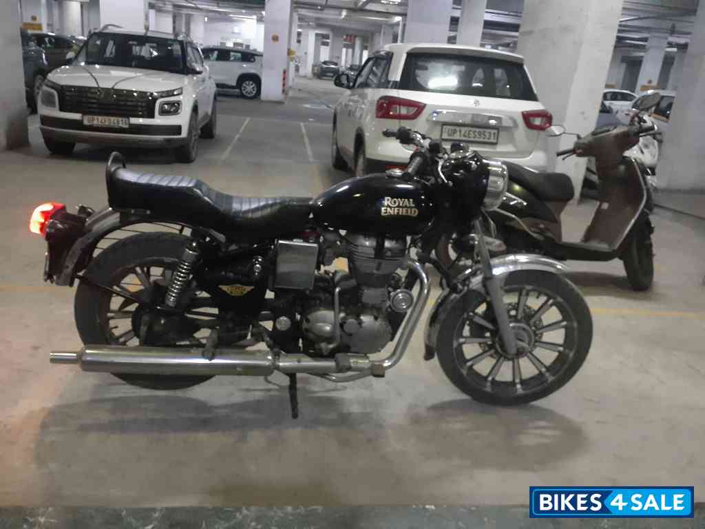 Black Royal Enfield Bullet Electra