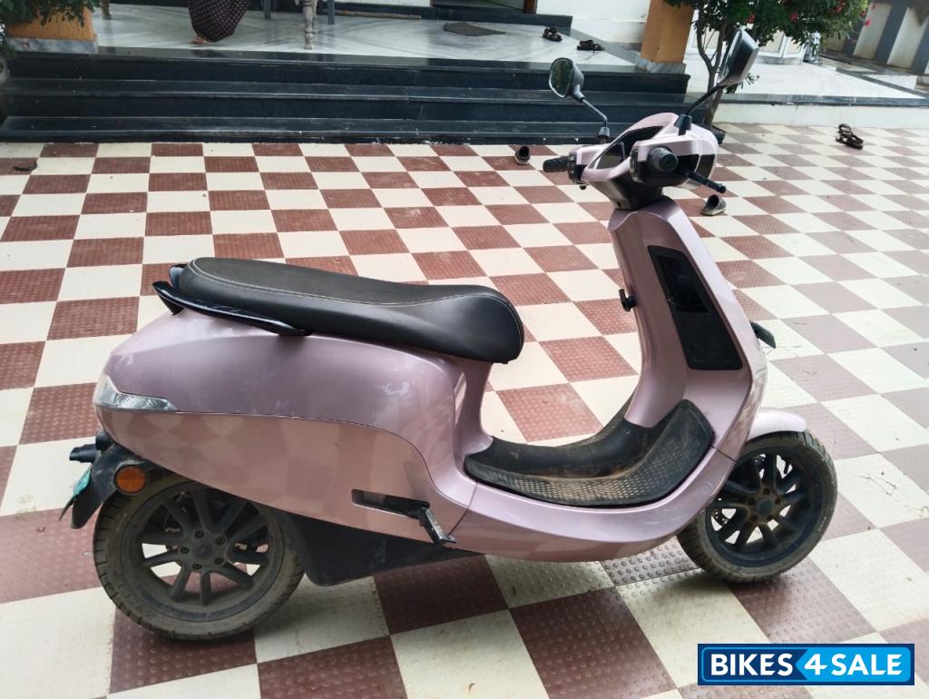 Pink Ola S1 Pro Pink Ola S1 Pro