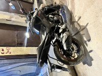 Black Hero Xtreme 160R Stealth Edition