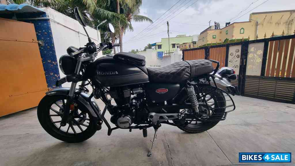 Metallic Grey Honda Hness CB350 DLX Pro
