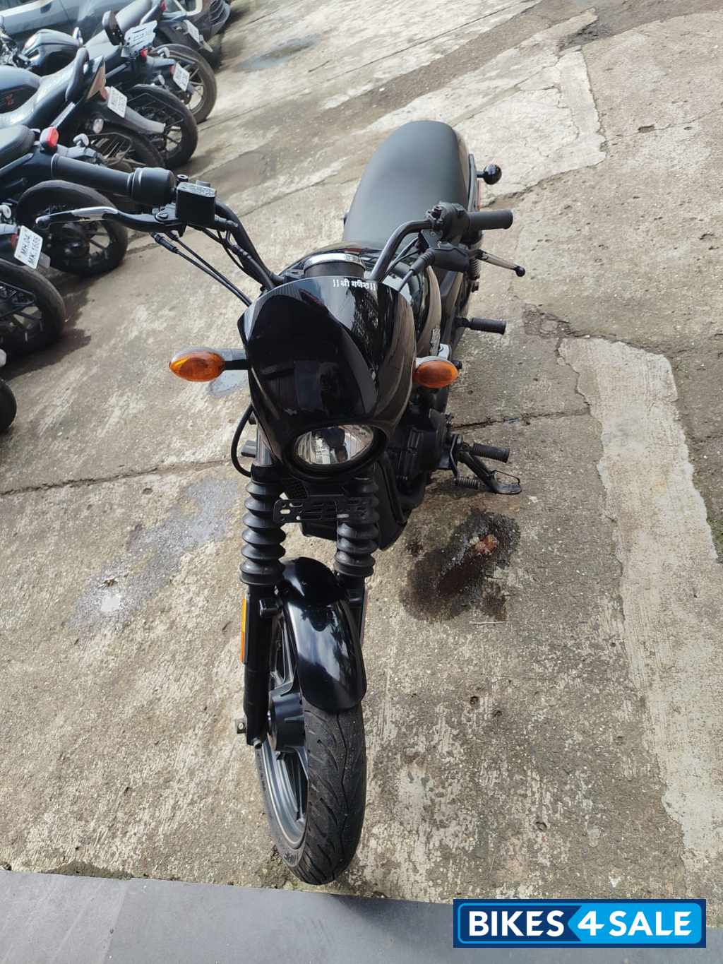 Black Harley Davidson Street 750