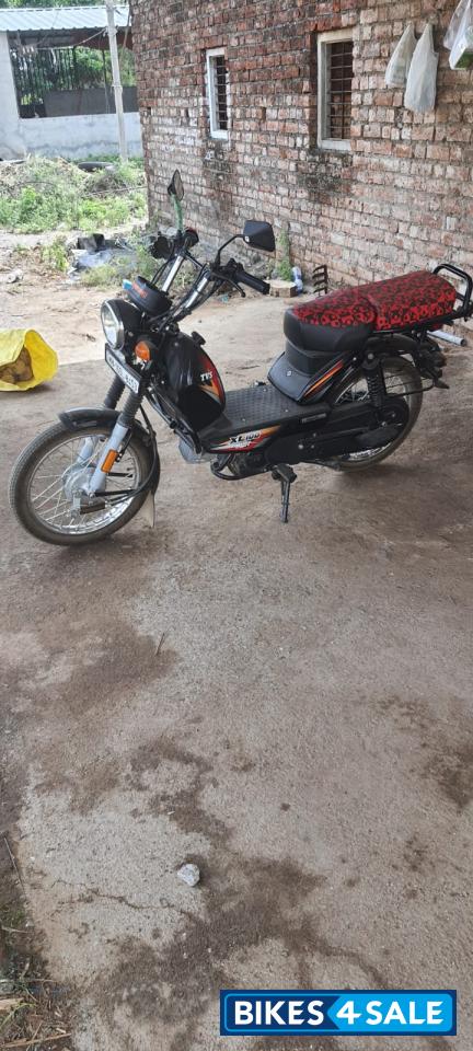 TVS XL 100