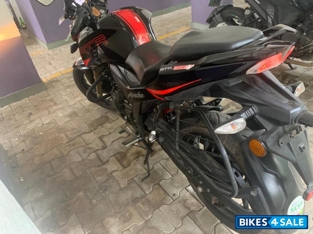 Black TVS Apache RTR 200 4V ABS Race Edition 2.0
