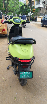 Lemon Green Ola S1 Air