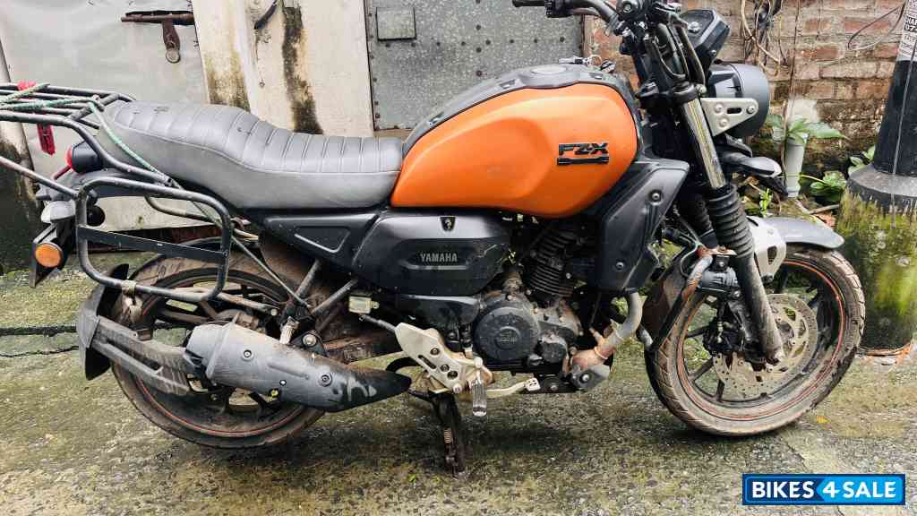 Matt Dull Orange And Black Yamaha FZ-X