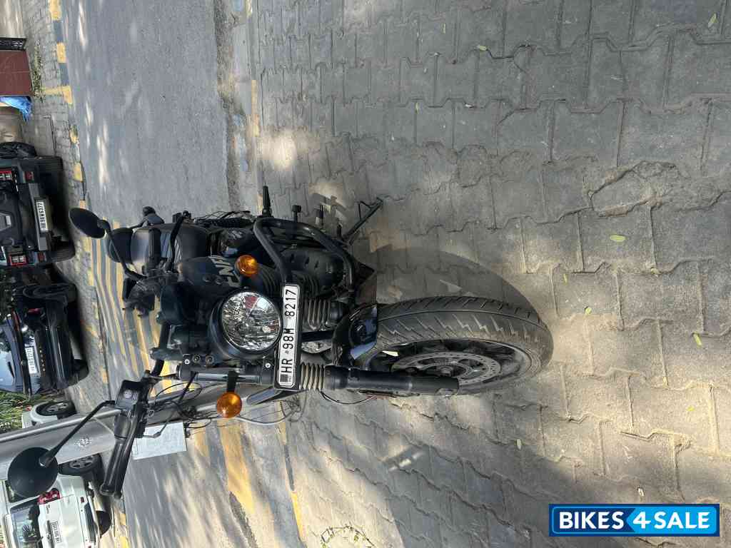 Royal Enfield Hunter 350 Metro