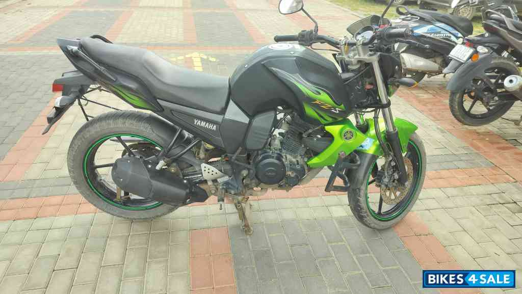 Yamaha FZ-S
