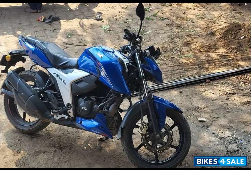 Blue TVS Apache RTR 160 4V BS6