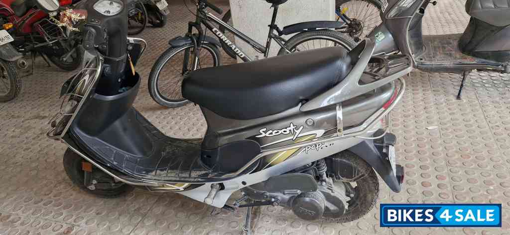 Black+top Frost TVS Scooty Pep Plus Black+top Frost TVS Scooty Pep Plus