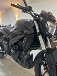 Black Bajaj Dominar 250