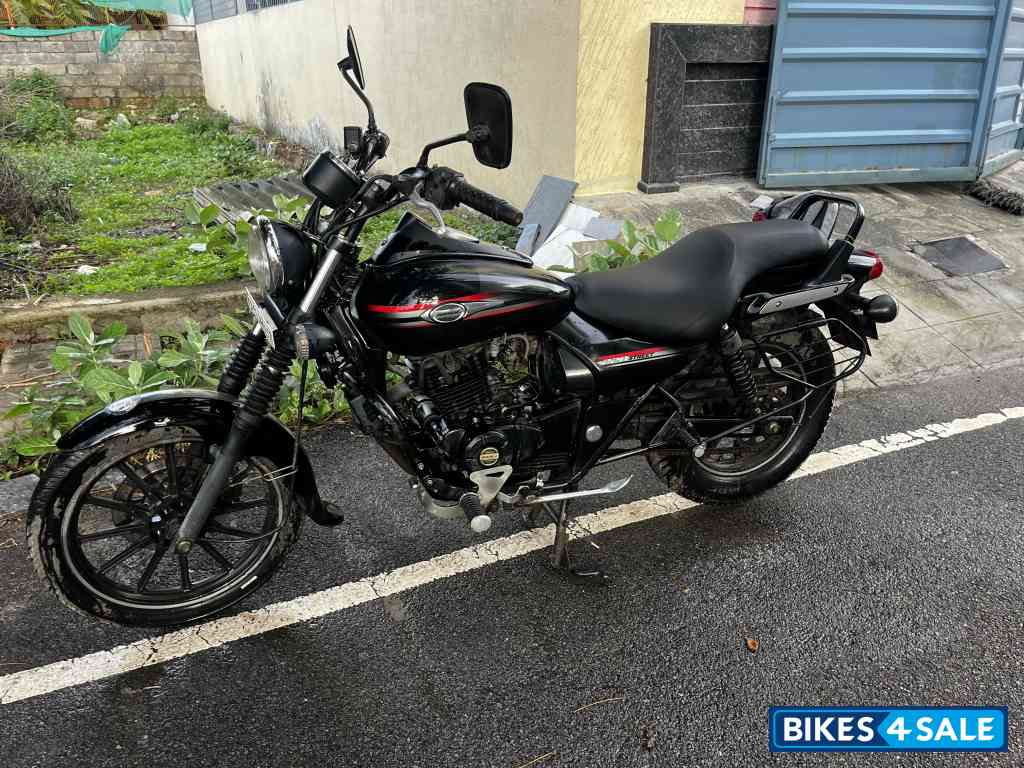 Bajaj Avenger Street 220