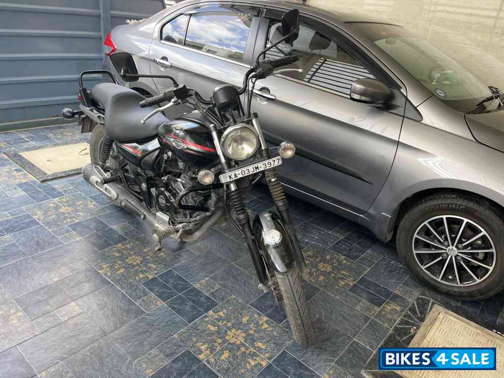Bajaj Avenger Street 220