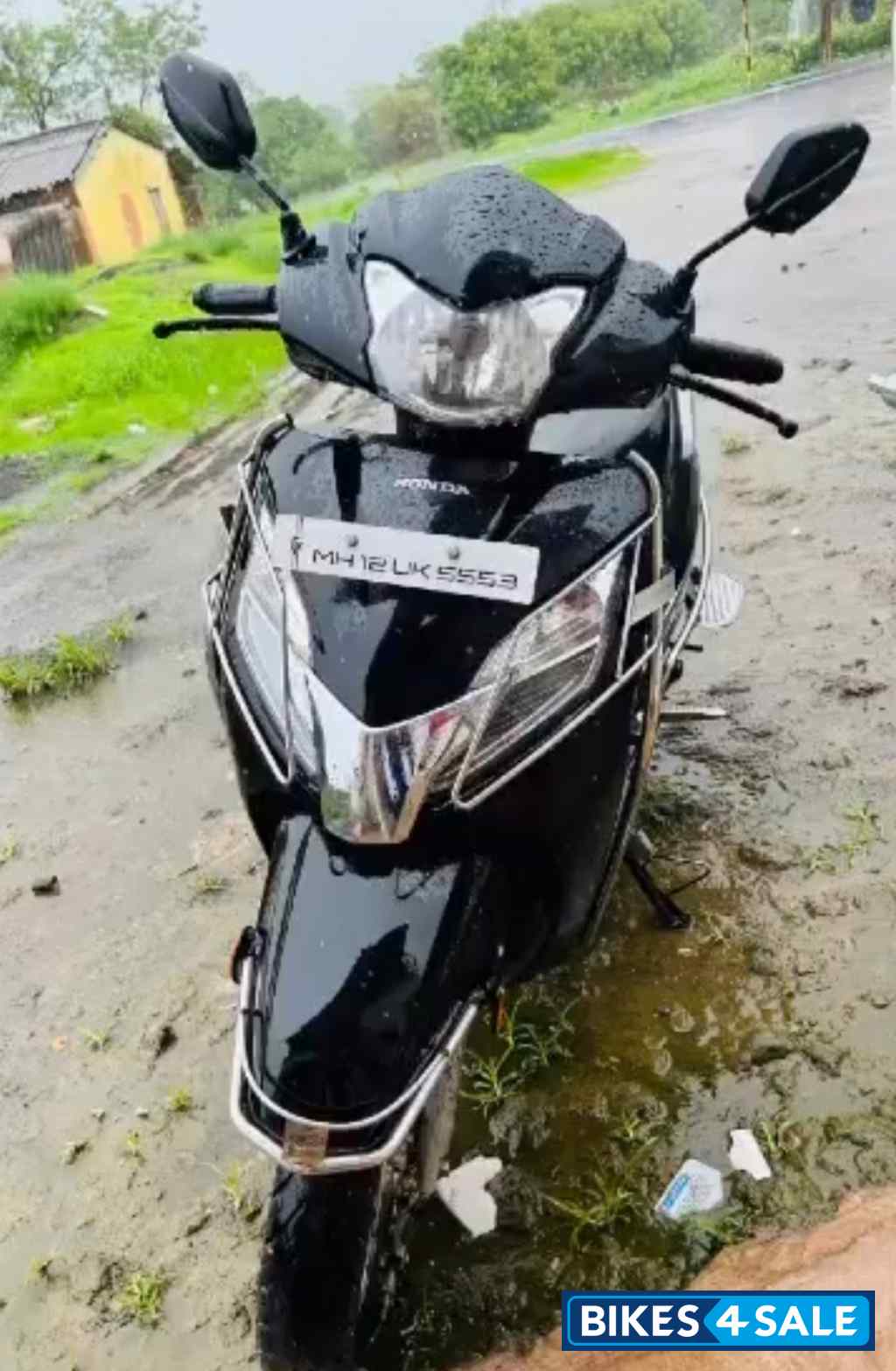 Black Honda Activa 125