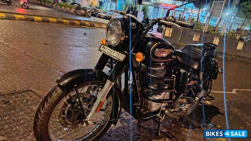 Battalion Black Royal Enfield Bullet Standard 350