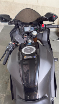 Yamaha R15 V4