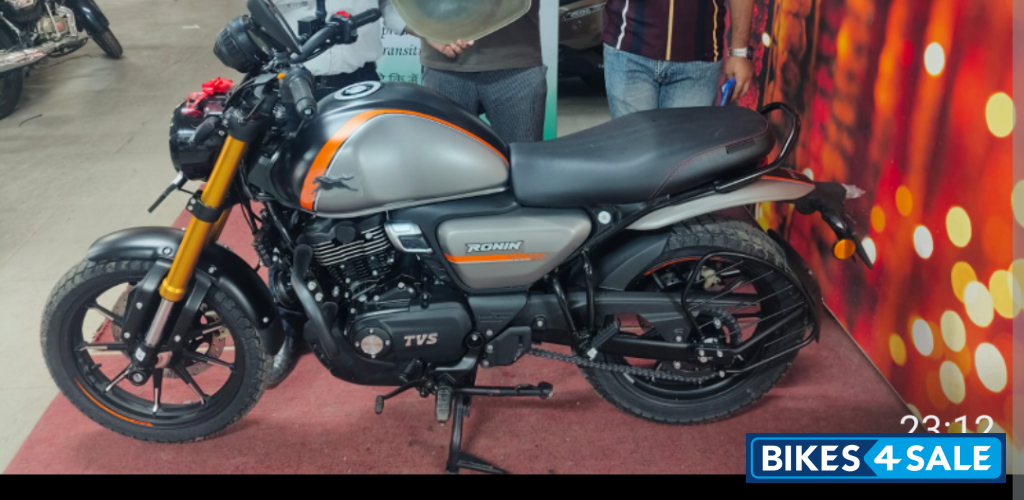 Latest Unique TVS Ronin 2025 Latest Unique TVS Ronin 2025