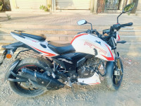 Pearl White TVS Apache RTR 200 4V ABS