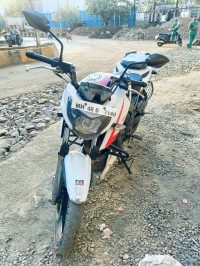 Pearl White TVS Apache RTR 200 4V ABS