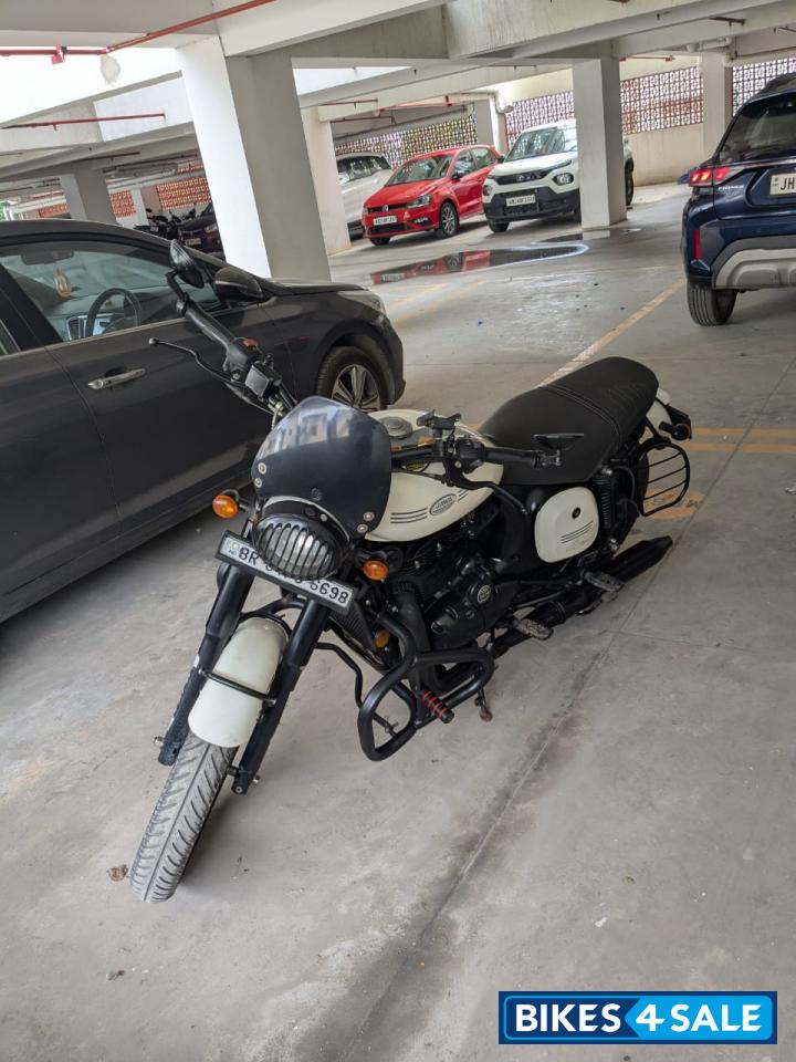 Matt White Jawa forty two BS6