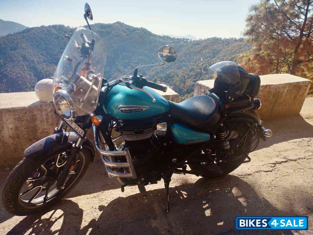 Royal Enfield Meteor 350 Supernova