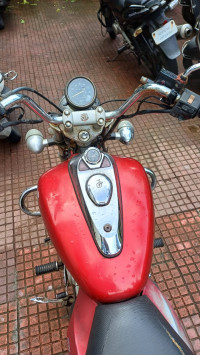 Bajaj Avenger 220 DTS-i