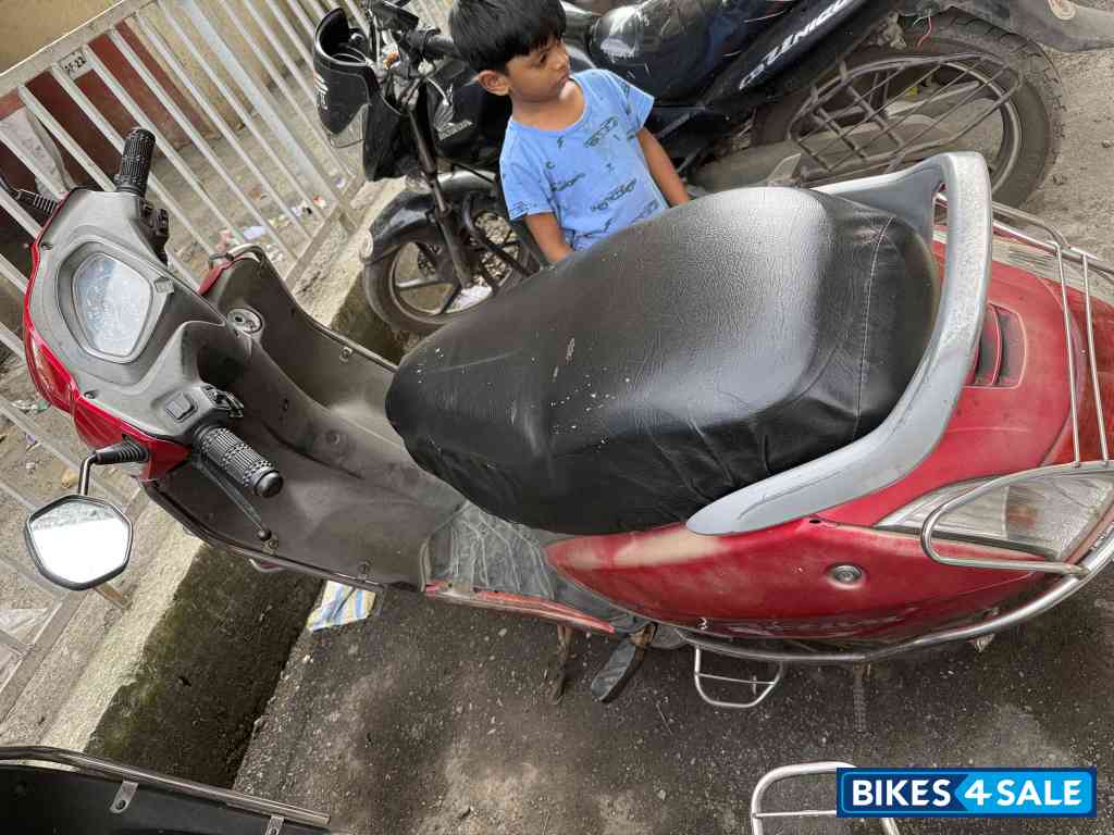 Red Honda Activa