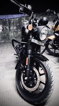 Royal Enfield Hunter 350 Metro