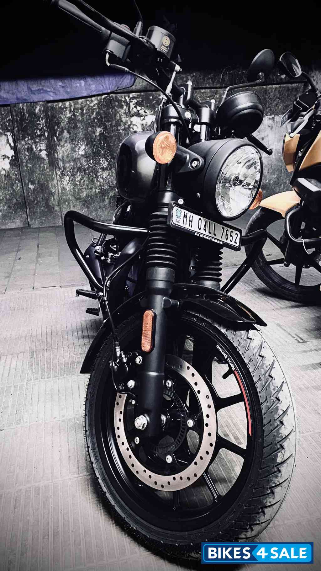 Royal Enfield Hunter 350 Metro