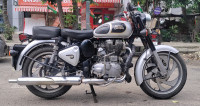 Royal Enfield Classic 500