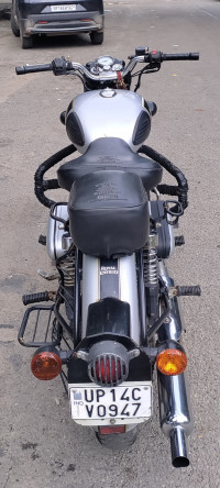 Royal Enfield Classic 500