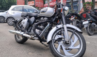 Royal Enfield Classic 500