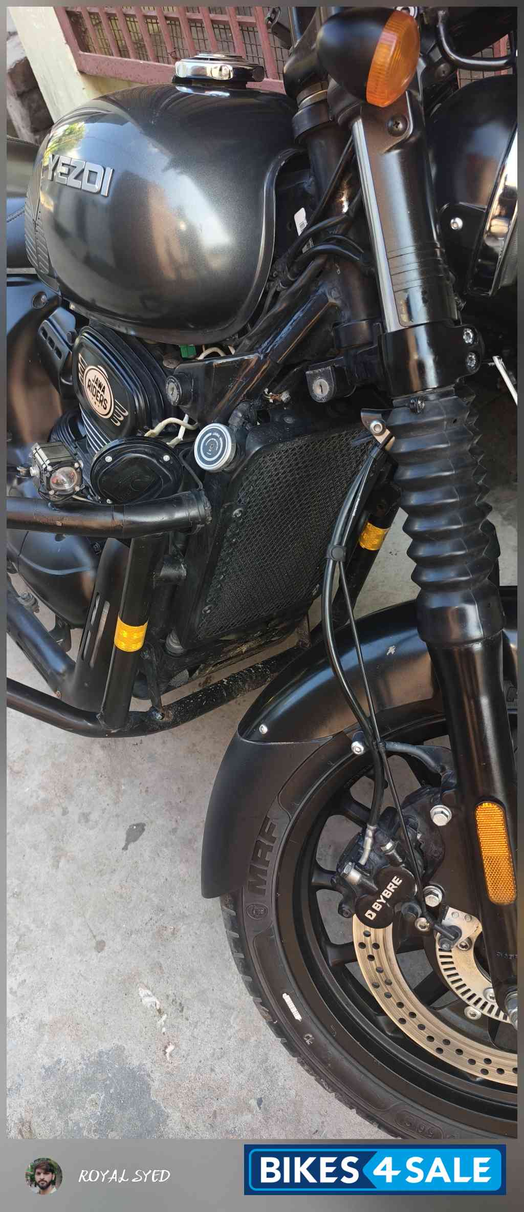 Smoke Grey Yezdi Roadster Dark