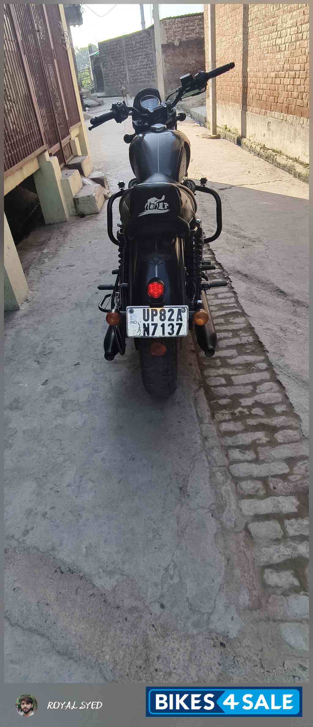 Smoke Grey Yezdi Roadster Dark