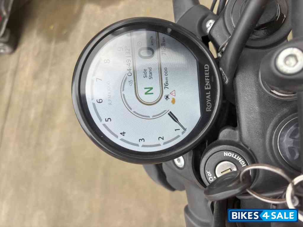 Royal Enfield Guerrilla 450 Flash