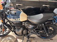 White And Blue Royal Enfield Hunter 350 Metro