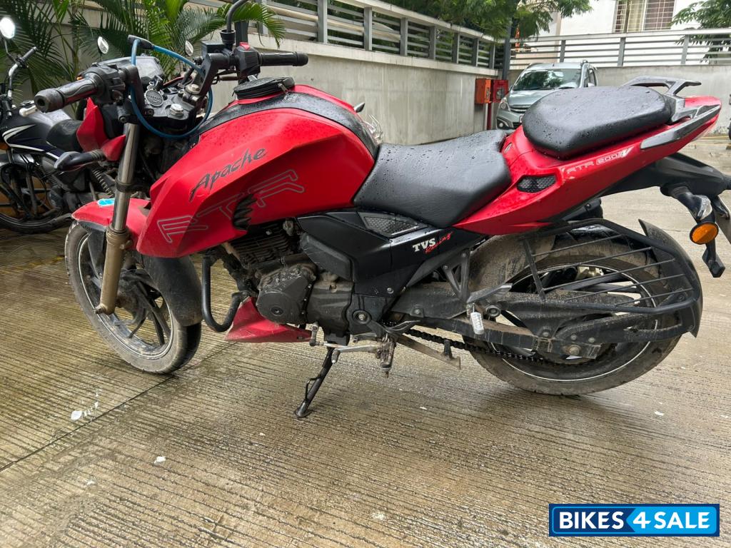 TVS Apache RTR 200 4V