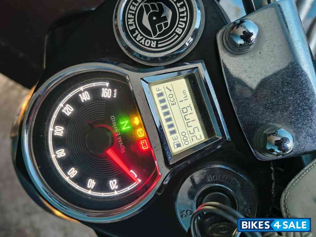 Black Royal Enfield Bullet Standard 350 Black Royal Enfield Bullet Standard 350