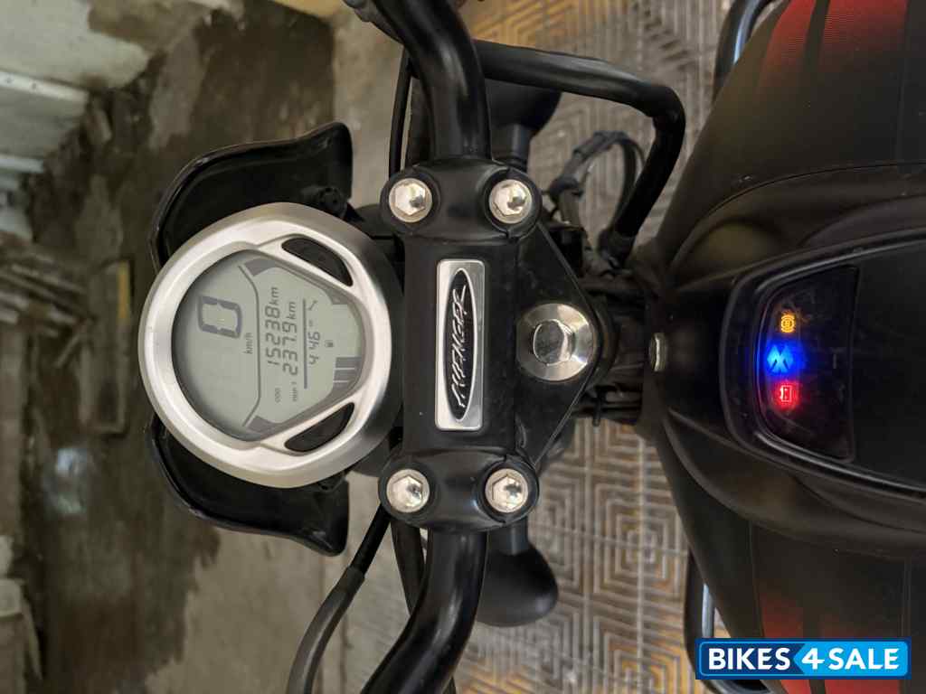 Bajaj Avenger Street 220